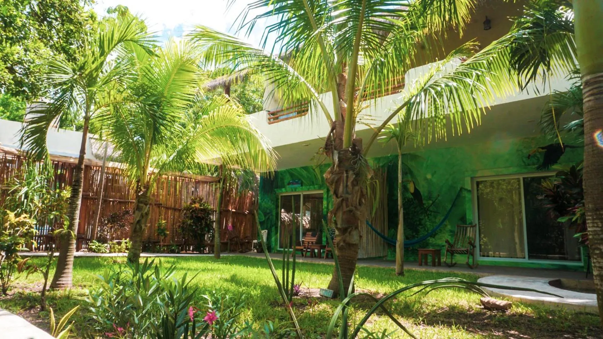 Hotel & Suites Oasis Bacalar
