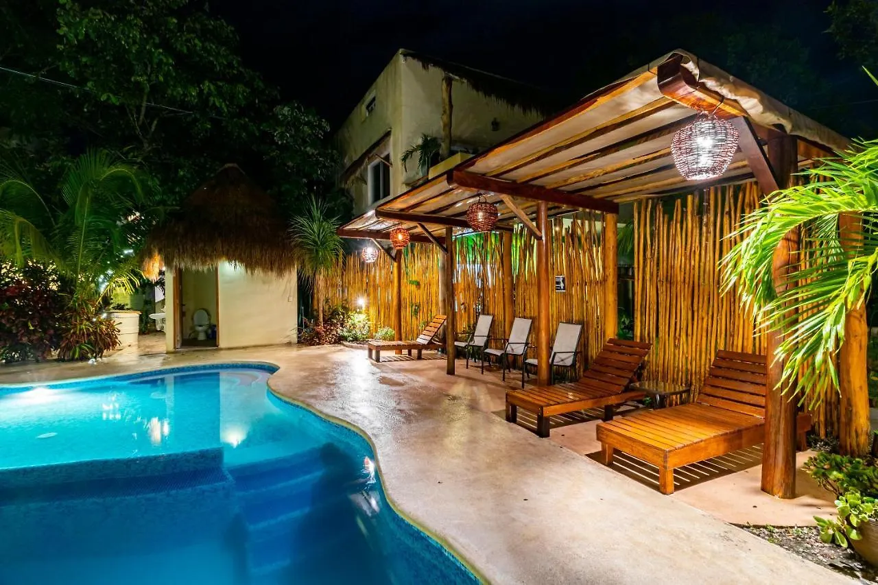 Hotel & Suites Oasis Bacalar 3*,
