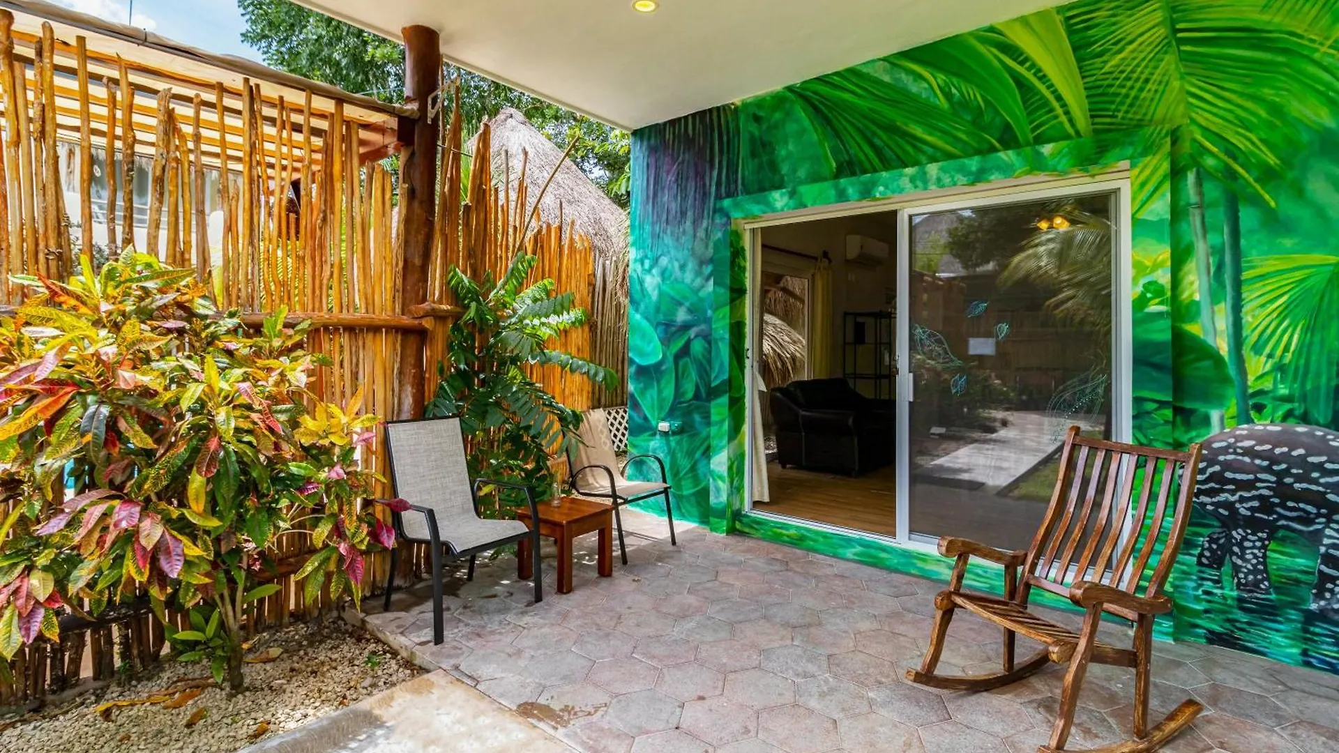 Hotel & Suites Oasis Bacalar
